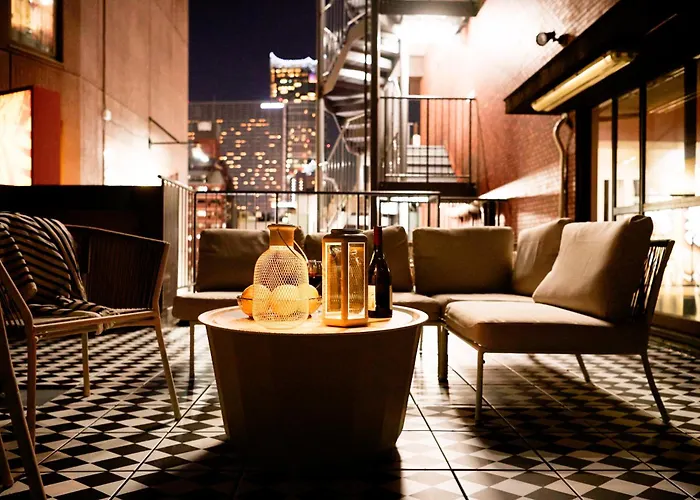 Central Shinjuku Apartment With Beautiful City View 3Stops To Shibuya